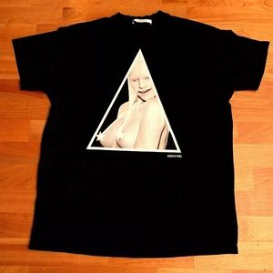 ❌❌SOLD❌❌Authentic Givenchy RARE Graphic Tee